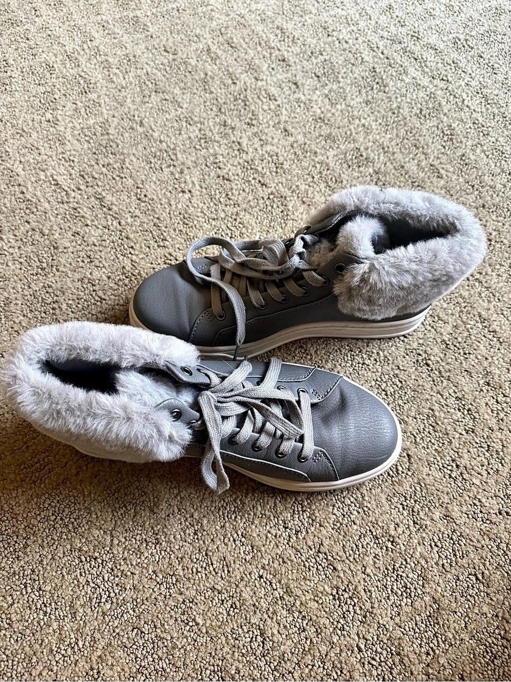 UGG - Gray Faux-Fur High Top Sneakers Like New
